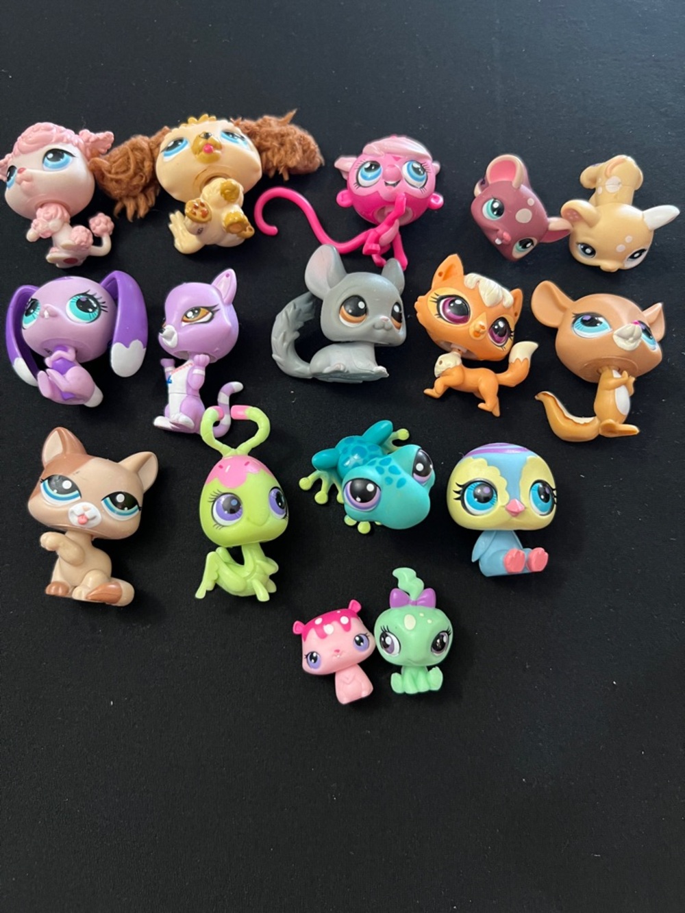 15 Set Lot of Littlest Pet Shop Figures